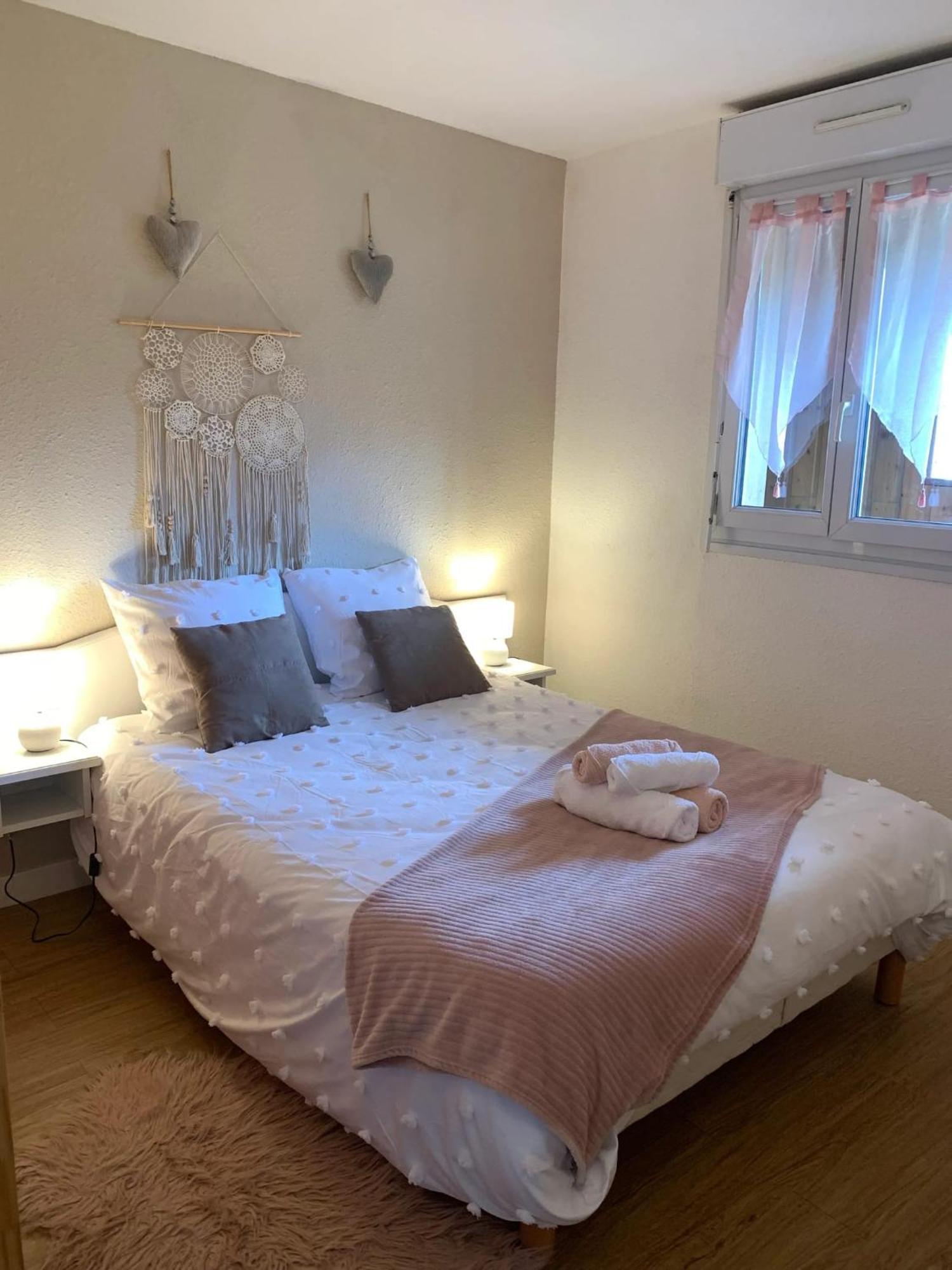 Appartement Charmant A Bagneres De Bigorre 56 M² Avec Balcon Eksteriør bilde